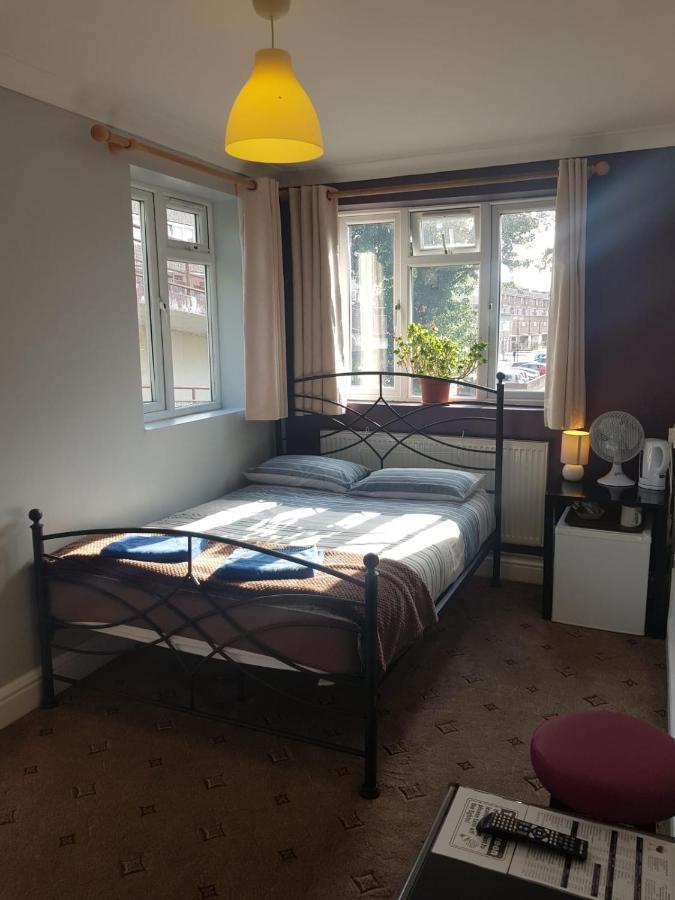 Chambre Double avec Salle de Bains Commune