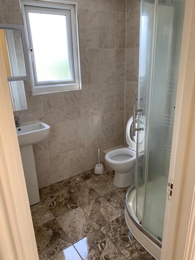 Chambre Double avec Salle de Bains Commune