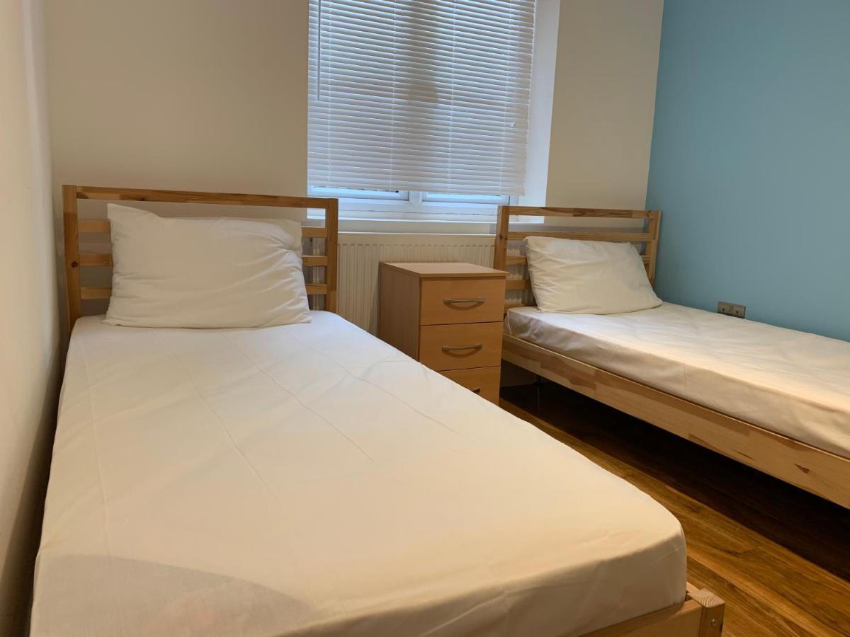 Chambre Lits Jumeaux Standard avec Salle de Bains Commune