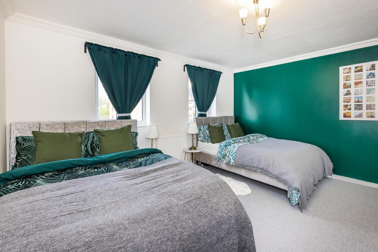 Chambre Familiale avec Salle de Bains Privative