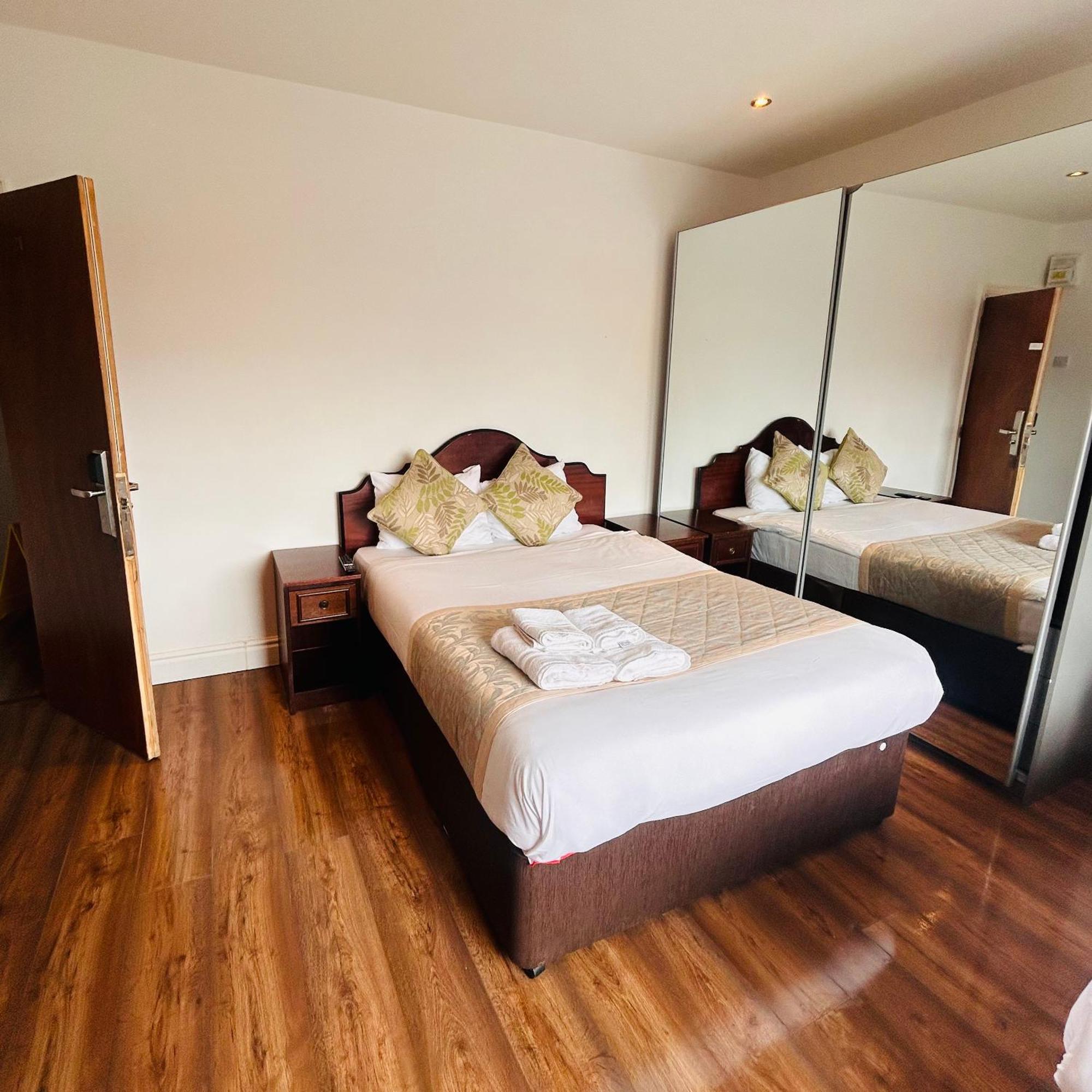 Chambre Familiale avec Douche