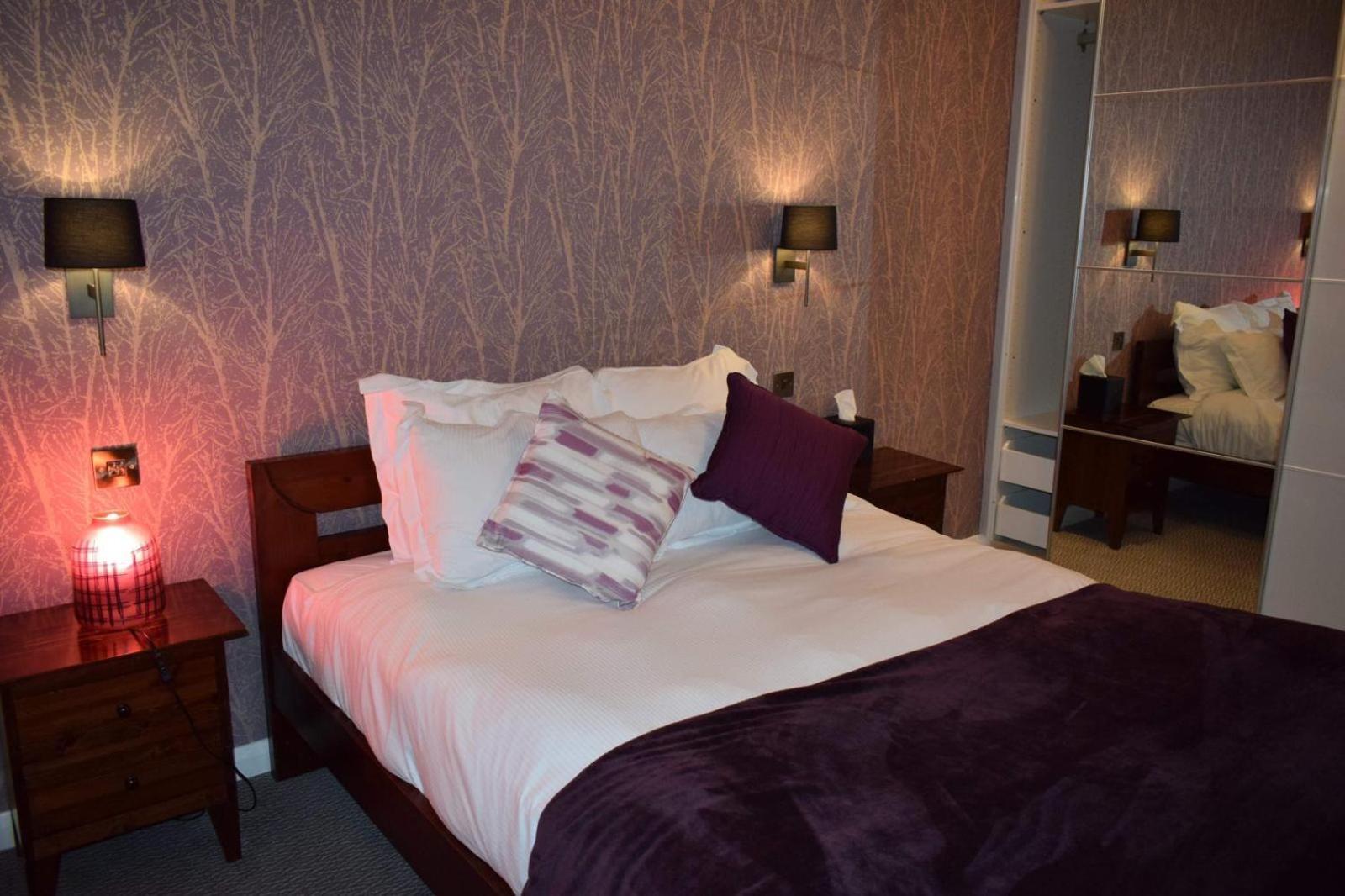 Double Room Private Bathroom