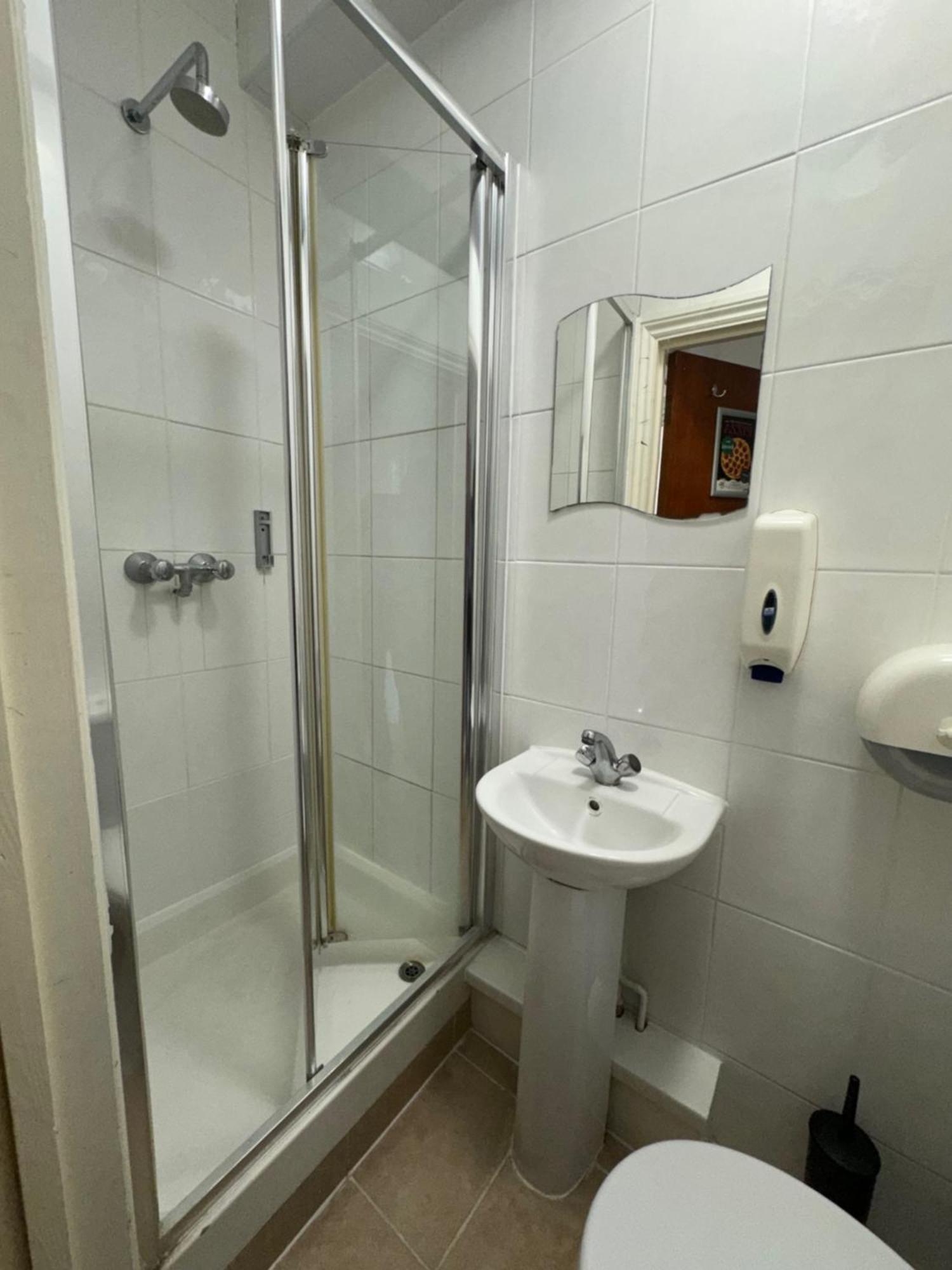 Chambre Double avec Salle de Bains Commune