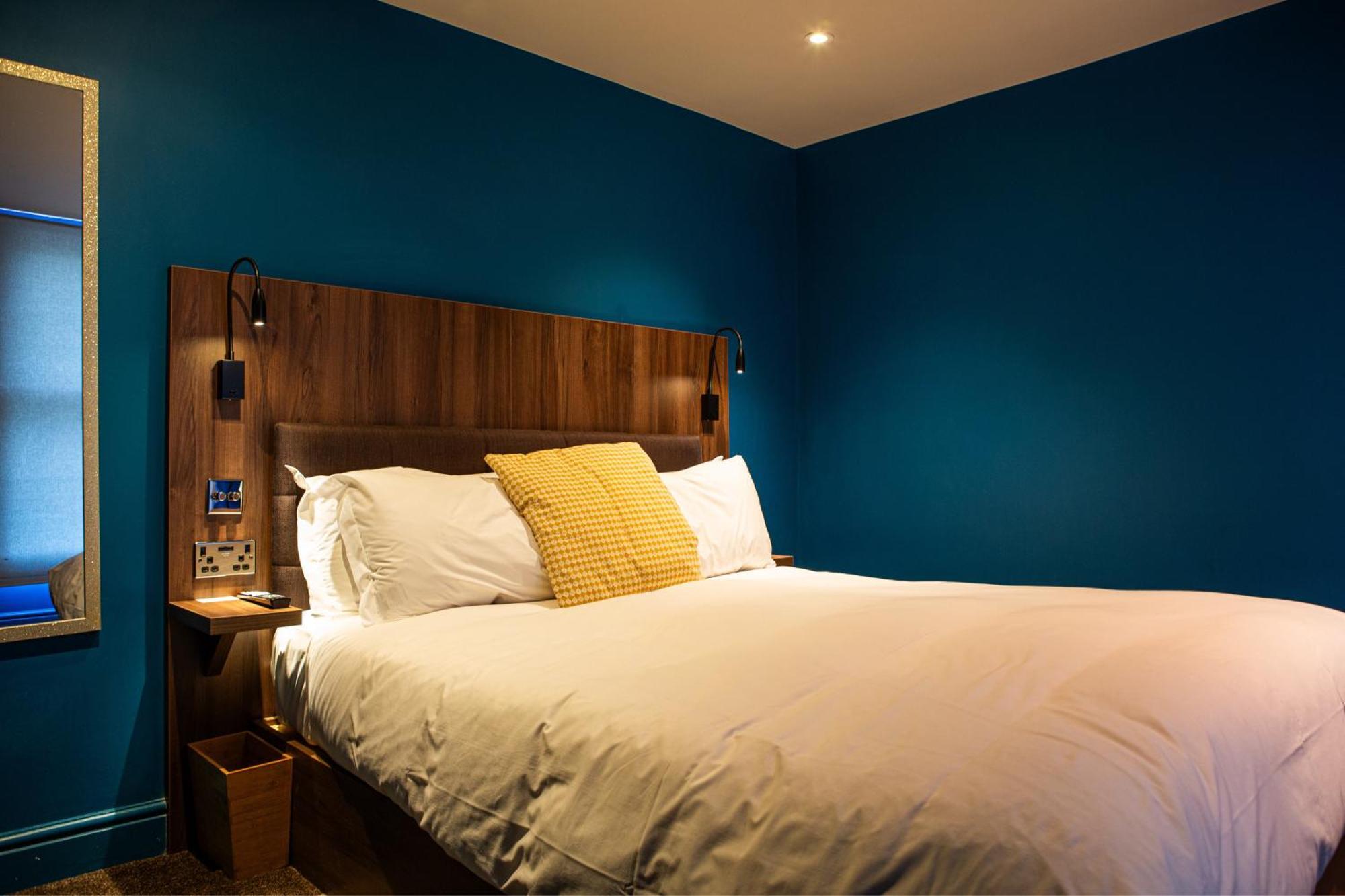 Large Double Room