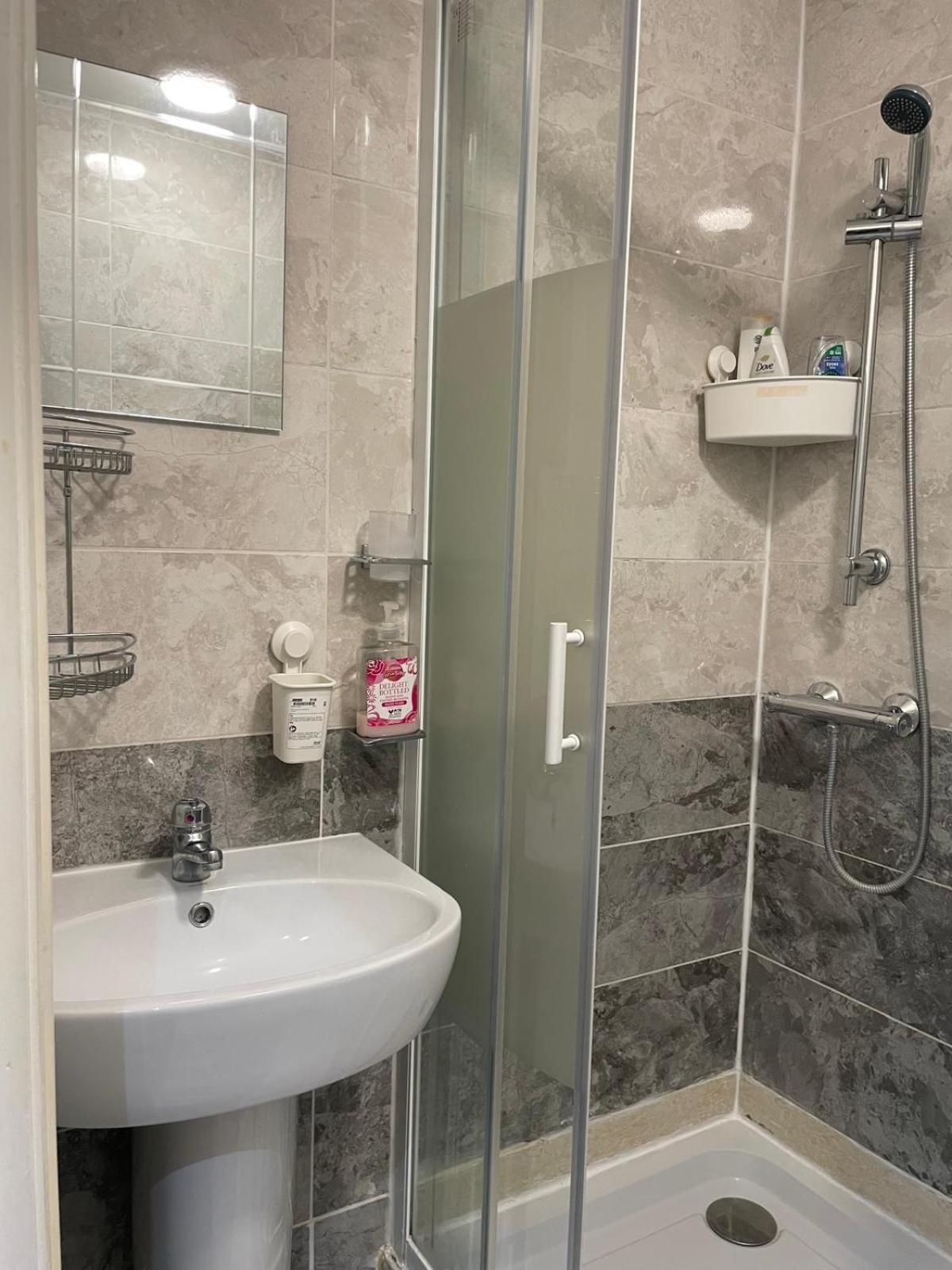 Chambre Simple avec Salle de Bains Privative
