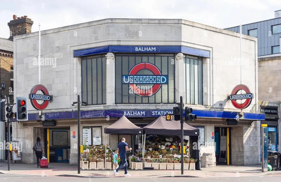 Wandsworth, South London Deluxe King Room 1-1