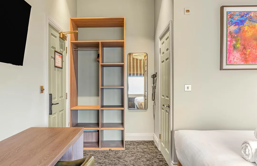 Clapham Guest House-1