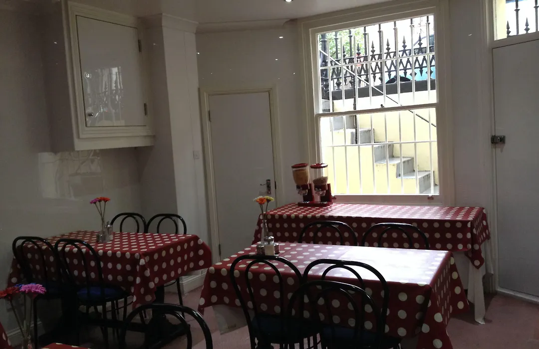 Lord Kensington Hotel-1