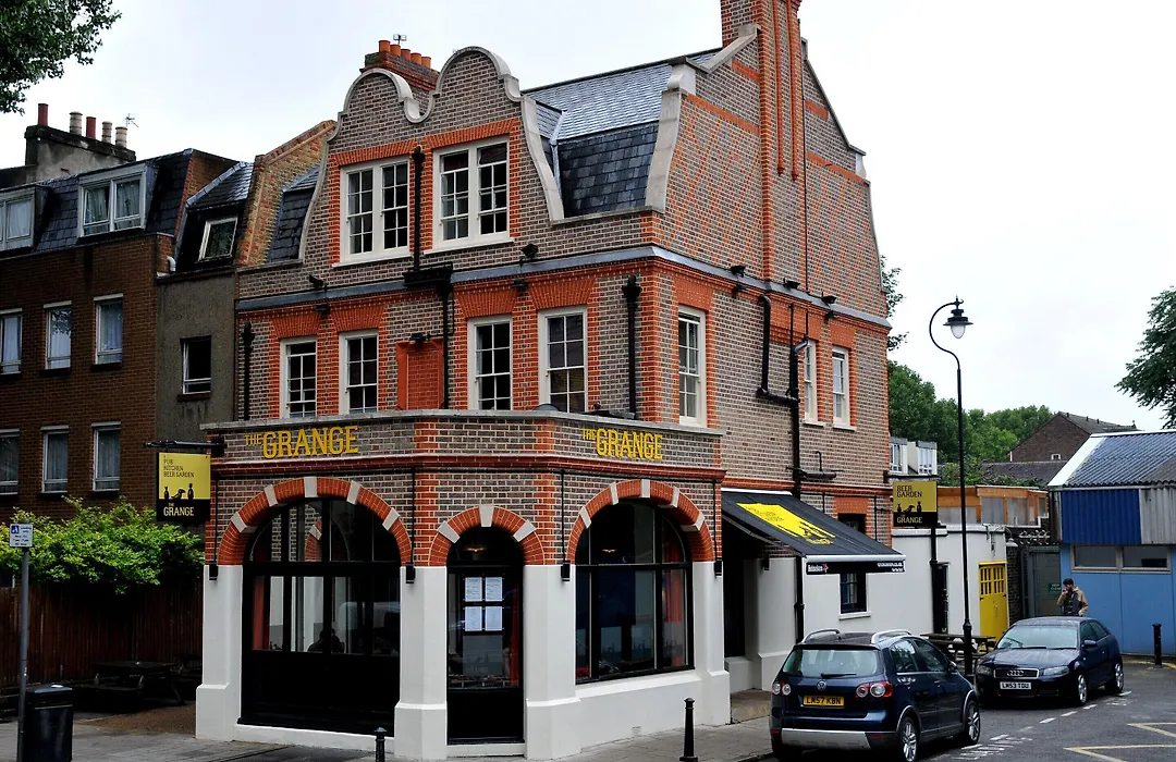 The Grange Pub-1