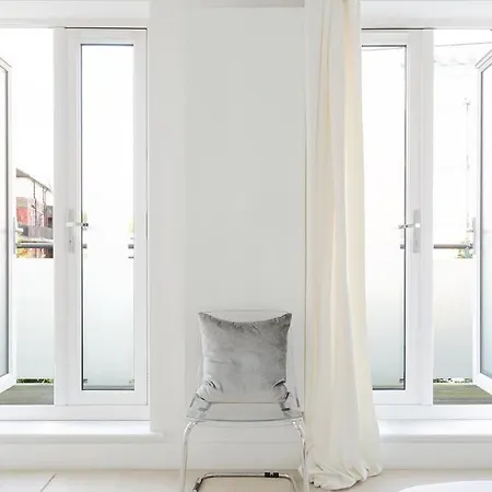 Tower Bridge Lux-Townhouse-2