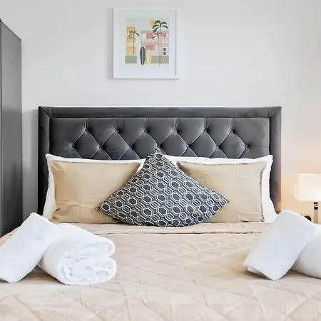 Crystal Palace Suites-2