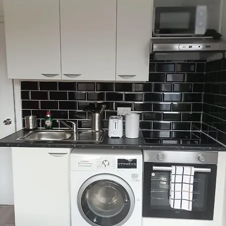 Private Studio On Finchley Road-3