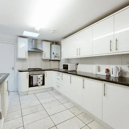 Plaistow Cosy Double Rooms - 8-3