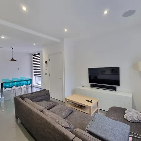 Pristine Rooms In Central London-3