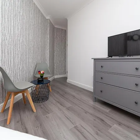 Diana Hotel Near Wembley Self Serviced Apartments-2