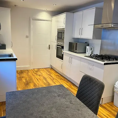 93 West Road-3