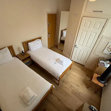 Chatsworth Guest House-3