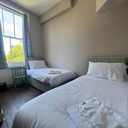 Charlie Hotel-2