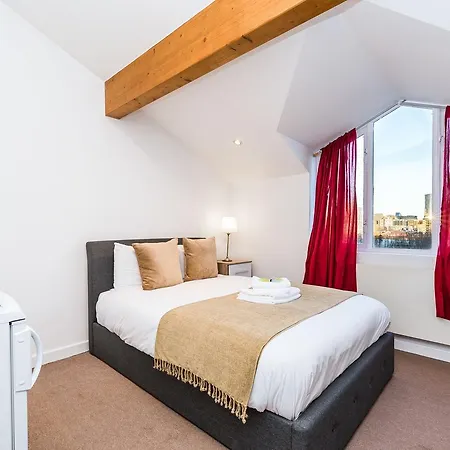 Surrey Quays House-3