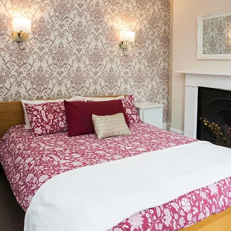 Primrose Guest House-2
